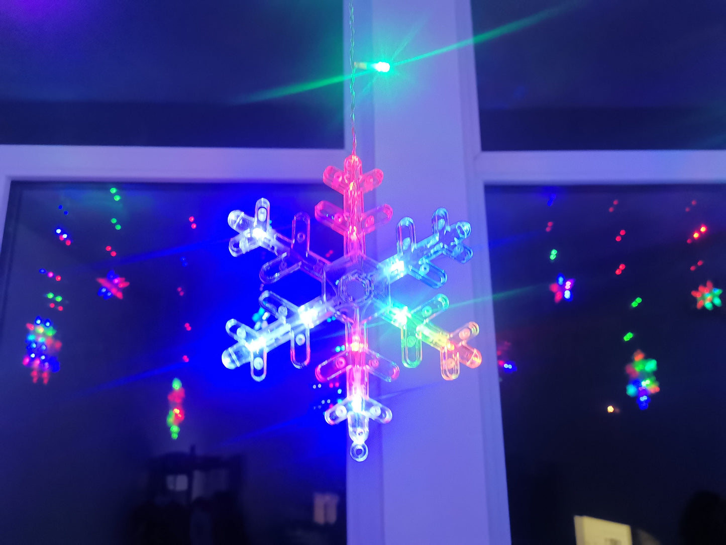 Χριστουγεννιάτικα φωτάκια "Snowflakes", 270 cm