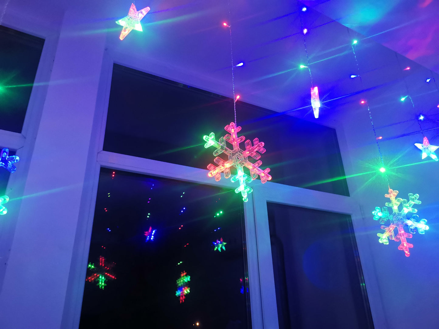 Χριστουγεννιάτικα φωτάκια "Snowflakes", 270 cm