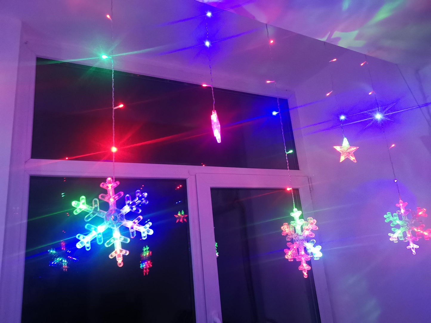 Χριστουγεννιάτικα φωτάκια "Snowflakes", 270 cm