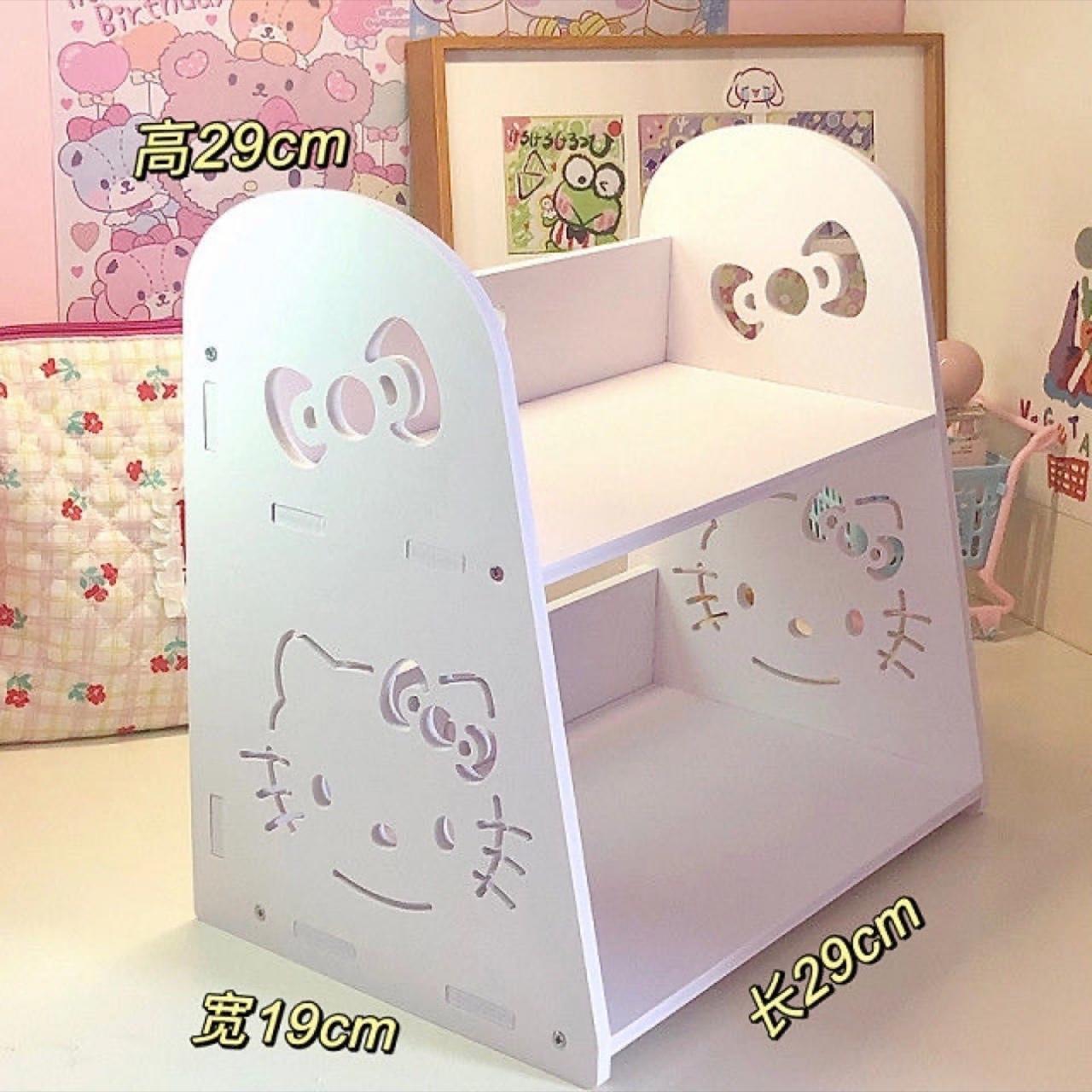 Οργανωτής Γραφείου Hello Kitty για Καλλυντικά, Αρώματα και Γραφικά - 29 x 19 x 29 cm, με 2 Ράφια