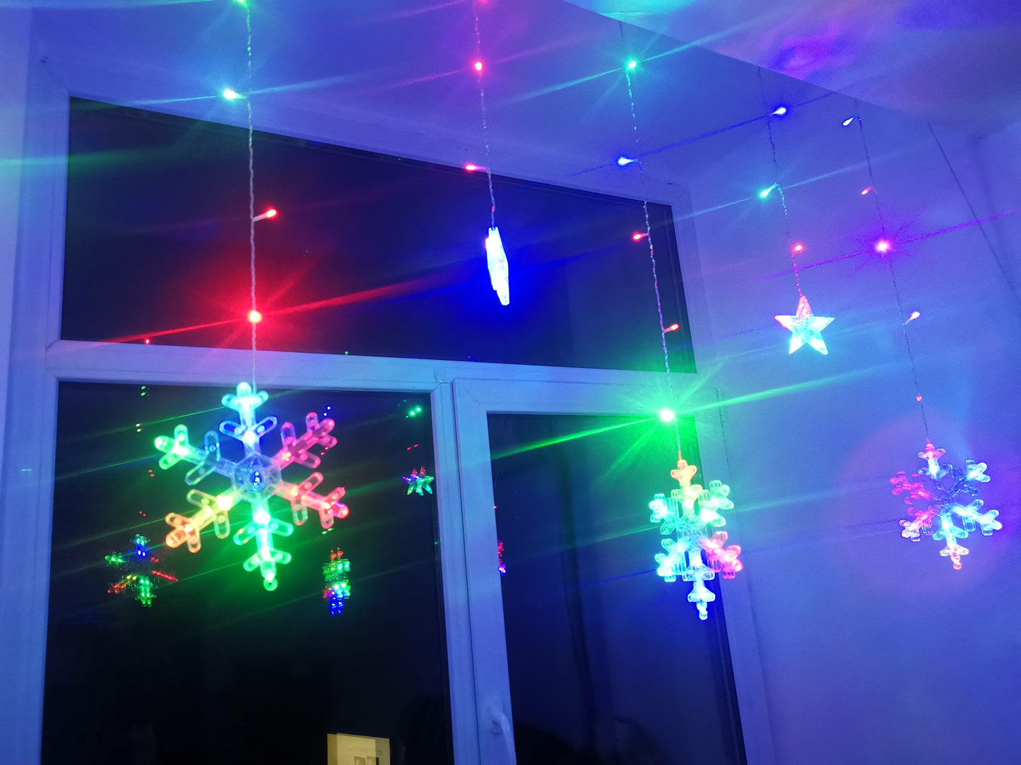Χριστουγεννιάτικα φωτάκια "Snowflakes", 270 cm
