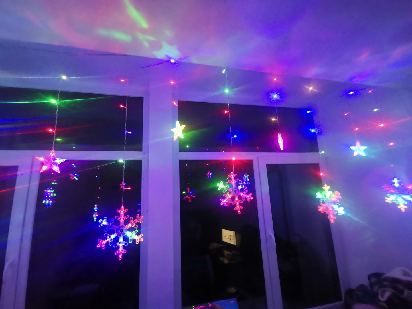 Χριστουγεννιάτικα φωτάκια "Snowflakes", 270 cm